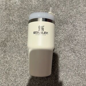 Stanley Cream Tumbler with Straw 20oz adventure